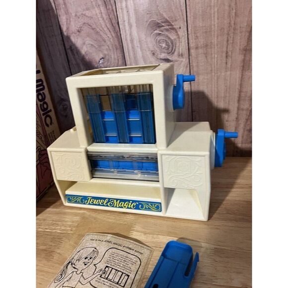 Mattel Vintage 1974 JEWEL MAGIC Beading Toy w Box - Picture 7 of 9